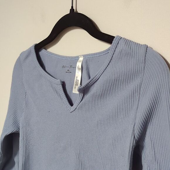 Active Basic Blue Ribbed Cropped Long Sleeve - Picture 2 of 5